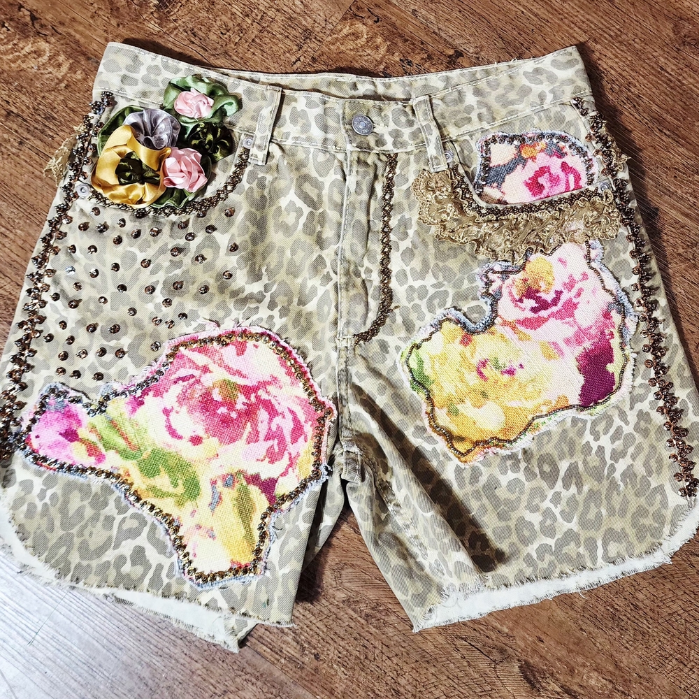 Zara Multicolor And Cheetah Embellished Jean Shorts